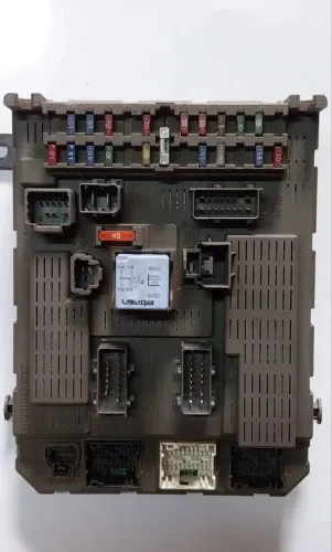 Modulo Bsi Caixa De Fusivel Citroen C5  *0  * (Usado)