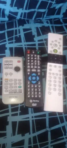 Controle Remoto Epson e TecToy - Pacote com 4 Controles