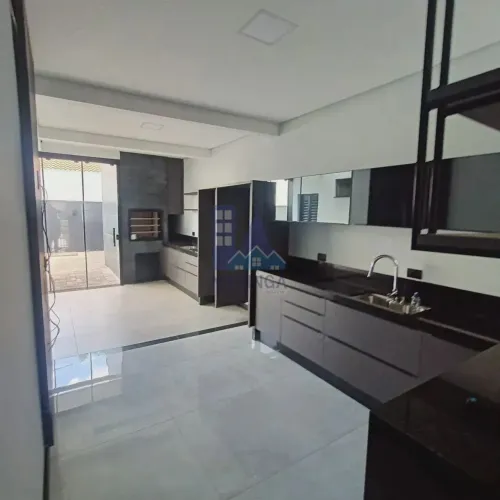 Casa para venda com 3 suítes, piscina, área gourmet, Jd. Recanto dos Magnatas em Maringá P