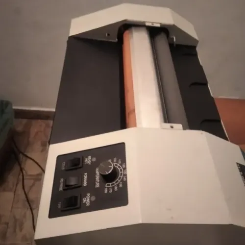 Plastificadora oficio