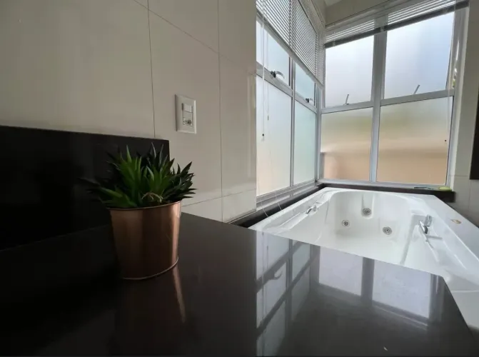 alugo sobrado mobiliado no Alphaville Araguaia