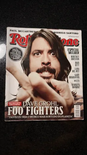 Revista Rolling Stone com Dave Grohl 