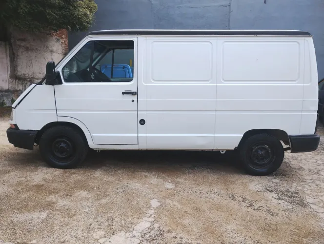 Renault Trafic Furgão Chassi Curto 2.2 1998