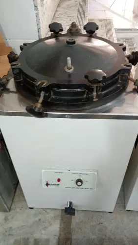 Auto clave 75 litros fanem