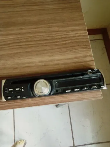Frente de Rádio Automotivo