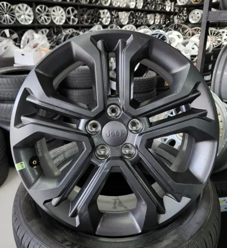 Jogo de rodas Compass aro 18 originais