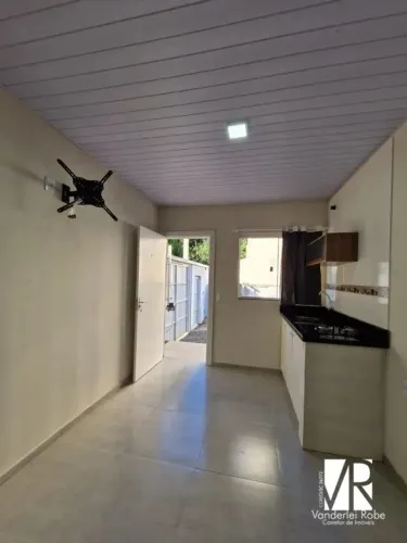 Quitinete semi mobiliado, aconchegante para locação!