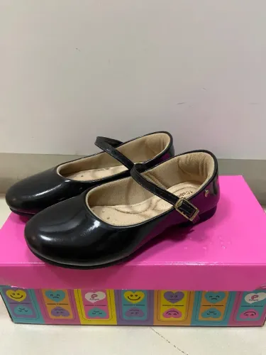 Sapato preto infantil 