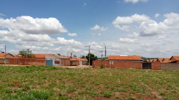 Área Residencial/ Comercial 2.476,00m2 Residencial Montagno Goianira/GO