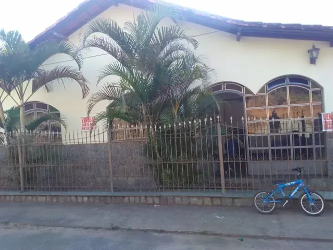 Excelente casa em Antônio Carlos MG
