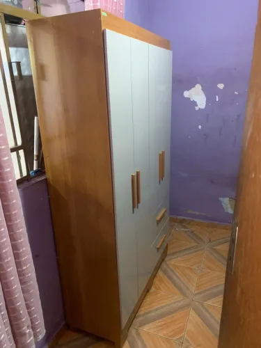 Guarda roupa 4 Portas 