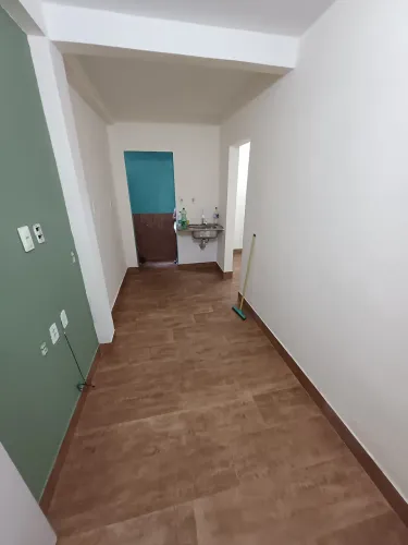 Aluguel com agua e luz so paga 650 reais