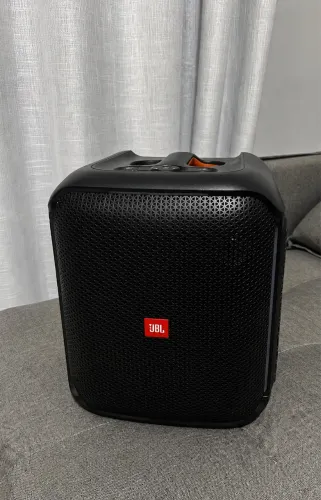 JBL PARTYBOX ENCORE ESSENCIAL NOVA AINDA NA GARANTIA