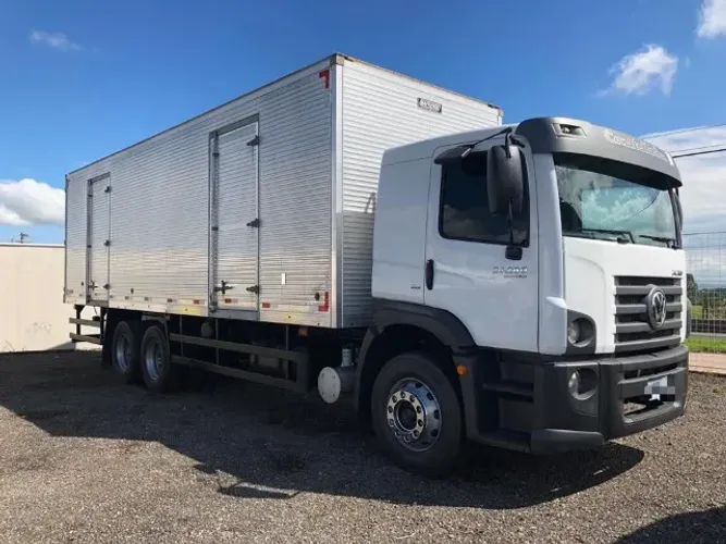 Volkswagen 24.280 bau ano 2015