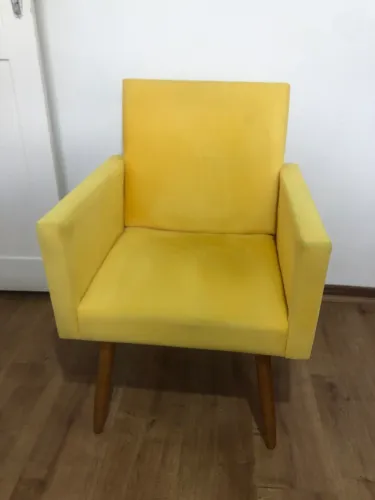 Poltrona Cadeira Pé Palito
