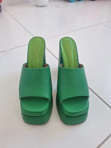 Sapato de couro