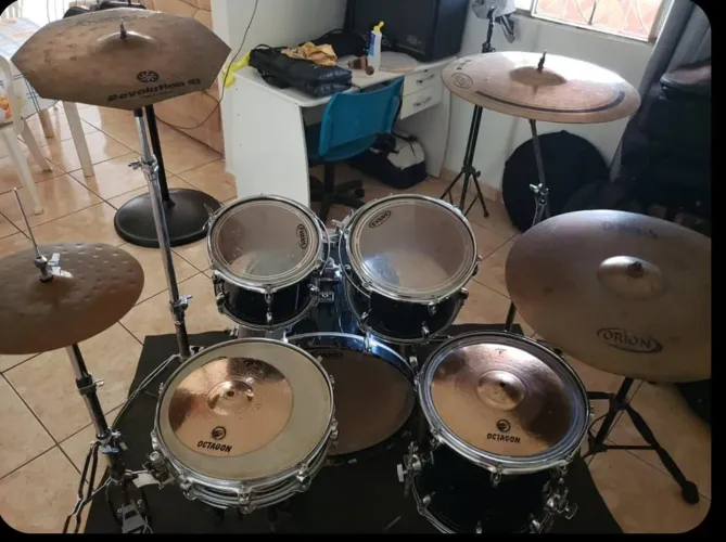Bateria Gretsch, modelo Catalina.