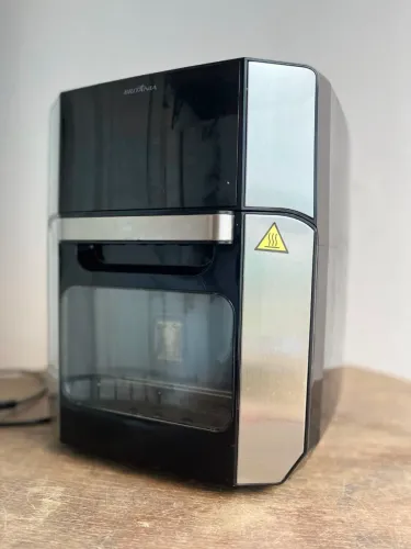 Air fryer Britânia com porta