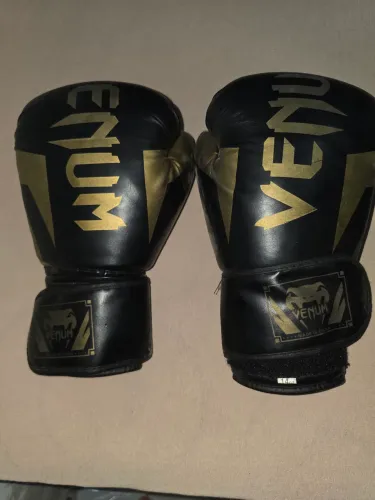 Luva de boxe venum