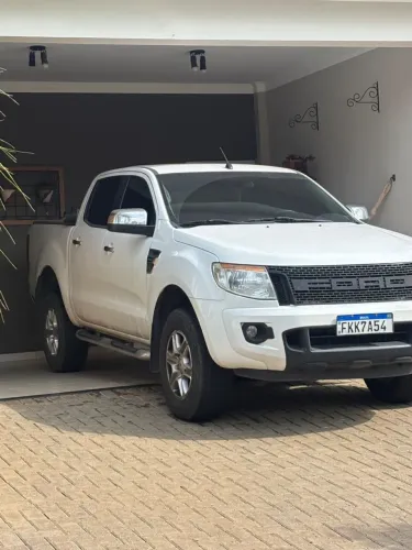 Ford Ranger XLT 2.5 16V 4X2 CD Flex 2013