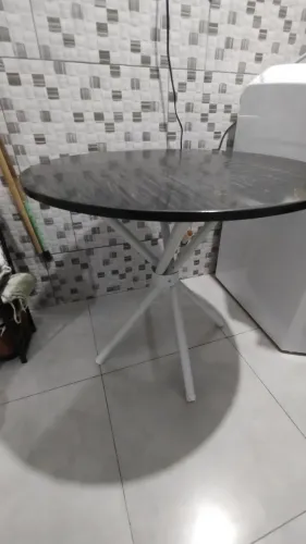Mesa em ardósia com 4 cadeiras