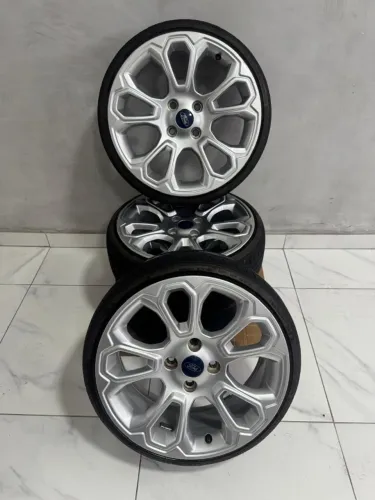 Jogo de Rodas Originais Ford Titanium/Storm Aro 17 + Pneus | 4x108 EXCELENTE ESTADO!!