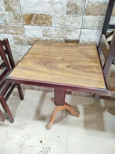 Mesas para restaurante e lanchonete
