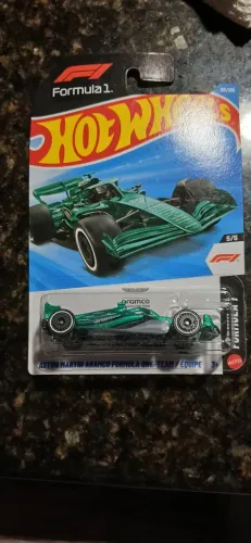 Hotwheels Aston Martin Aramco F1