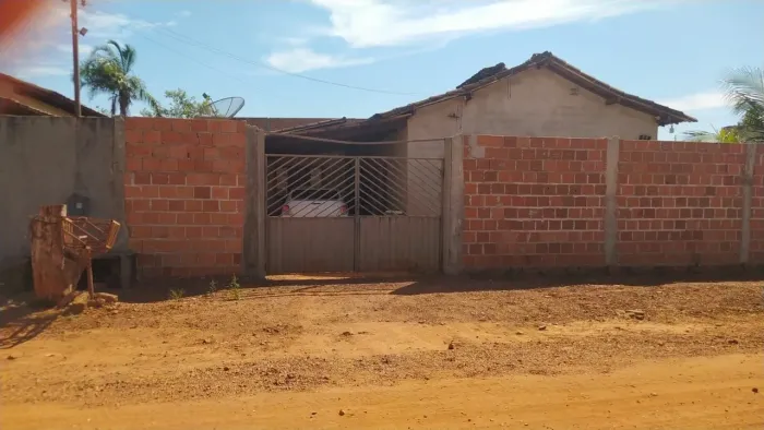 Casa com lote grande Formoso do Araguaia-TO