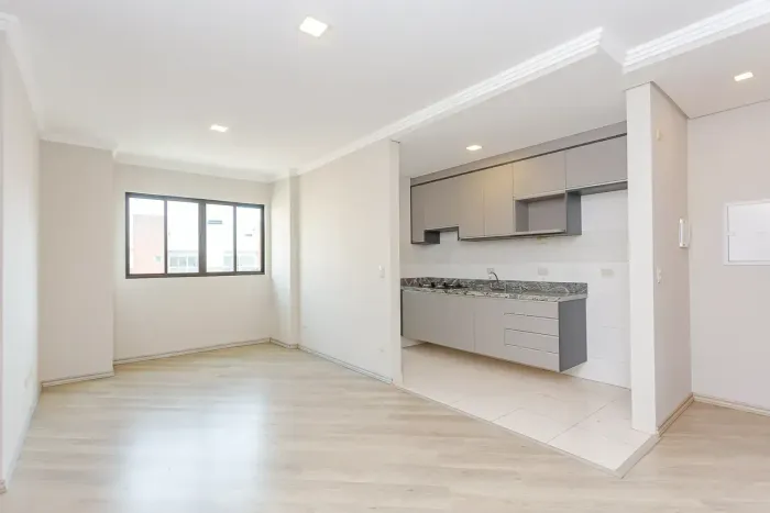 Duplex para venda com 134 metros quadrados com 3 quartos em Cristo Rei - Curitiba - PR