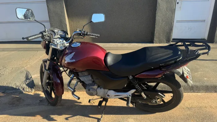 Vendo titan mix ano 2011 modelo 2012 tudo pago só transferir 