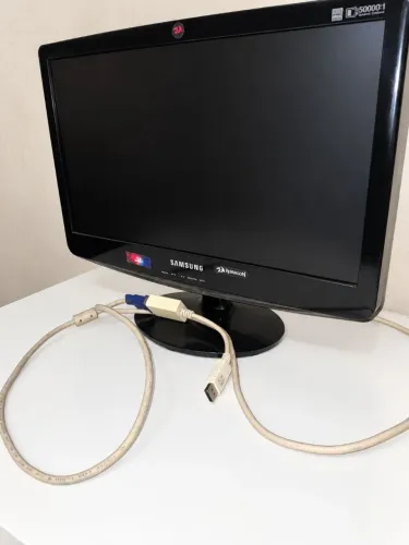 Monitor Samsung + Cabo VGA e Adaptador DisplayPort