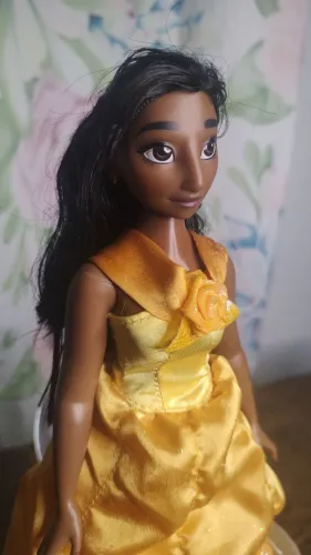 Boneca Princesa Asha Disney