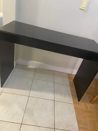 Vende-se mesa para computador 