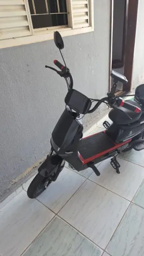Bicicleta scooter elétrica goon up