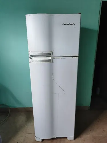 Refrigerador Continental 370L