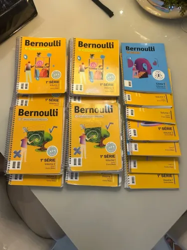Livro Bernoulli 1º ano 2023 KIT COMPLETO