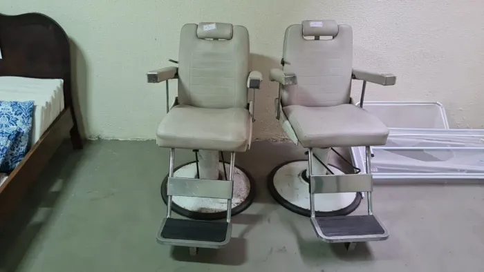 2 cadeiras de barbearia