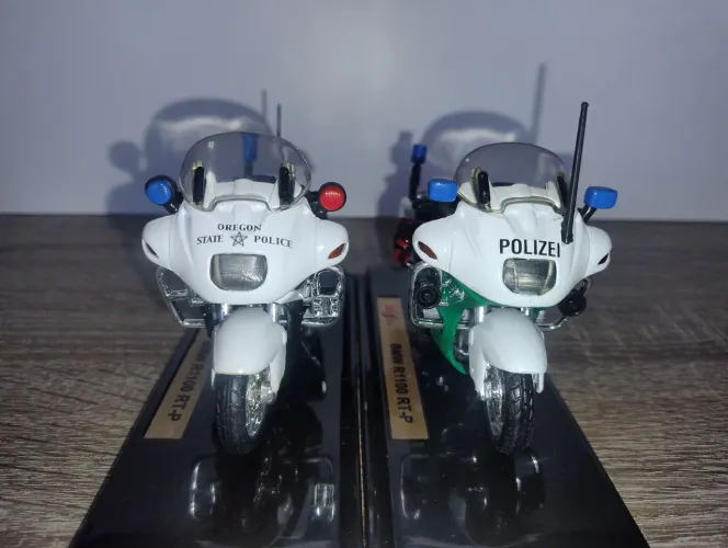Lote de motocicletas BMW R 1100 RT-P MAISTO 1/18