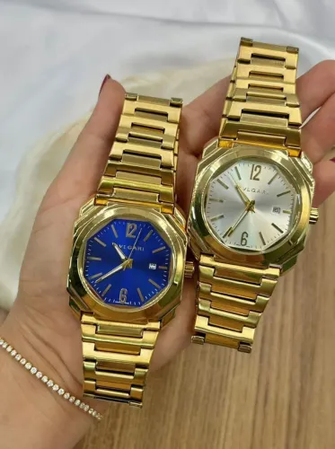 Relógio Bvgari Octo fundo de vidro