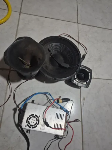 Fonte chaveada,fone,Twitter e corneta todos funcionando perfeitamente