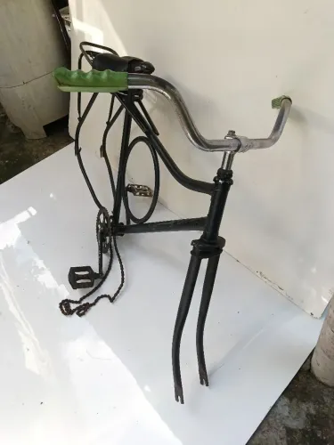 Quadro Monark aro 26 (LER DESCRIÇÃO E OBSERVE FOTOS)