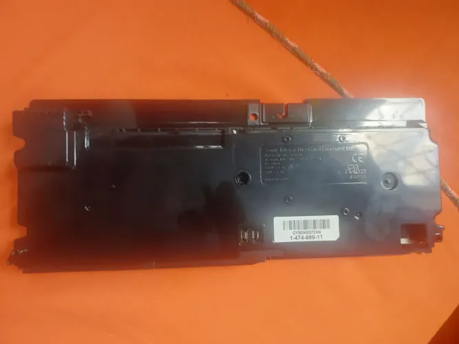 Fonte de ps4 slim