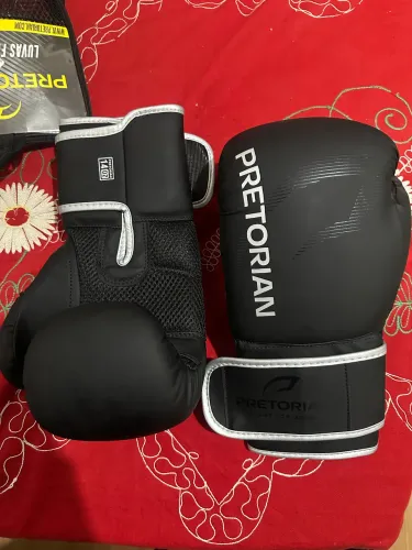Luvas de boxe, muaythai 