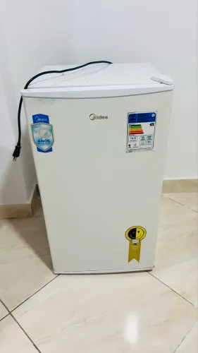 Frigobar midea
