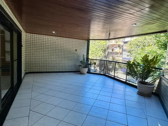 Oportunidade, Lâmina com 3 quartos (1 suíte), lavabo, banheiro social, copa, cozinha e dep