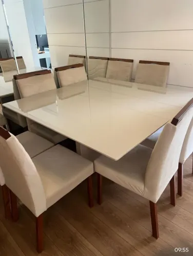 Mesa de jantar quadrada 1,40 x 1,40 - 8 lugares
