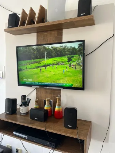 PAINEL PARA TV DE ATÉ 55 POLEGADAS 