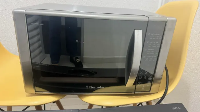 Micro-ondas Electrolux Blue Touch 110v