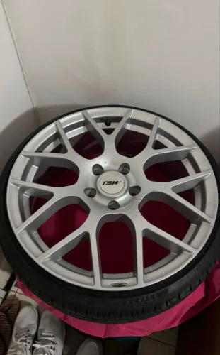 Rodas 18